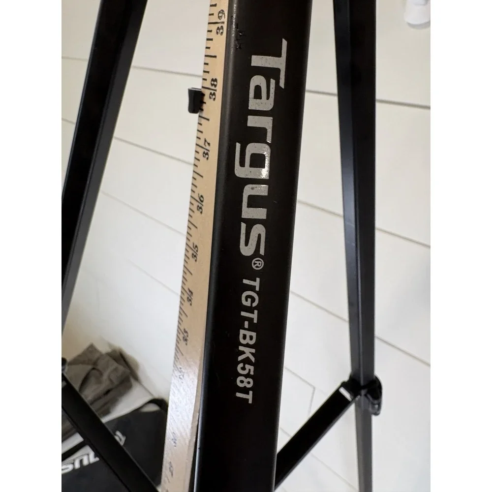 TARGUS Camera Tripod With Carry Bag Lightweight Adjustable Pan Tilt Head